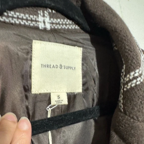 Thread $ Supply NWT Brown Plaid Fringe Coat Size S Western Southwest Boho Trench - Picture 3 of 6